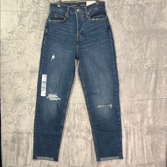 NWT New Old Navy Medium Wash Extra High Rise Sky Hi Straight Size 2 - Picture 1 of 9